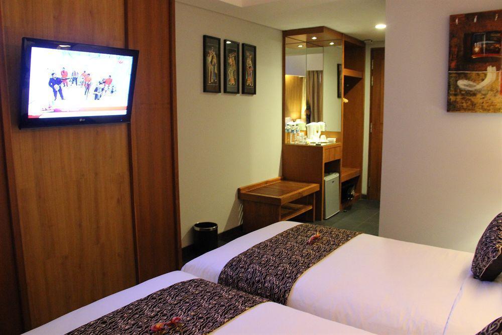 Ping Hotel Seminyak Kültér fotó