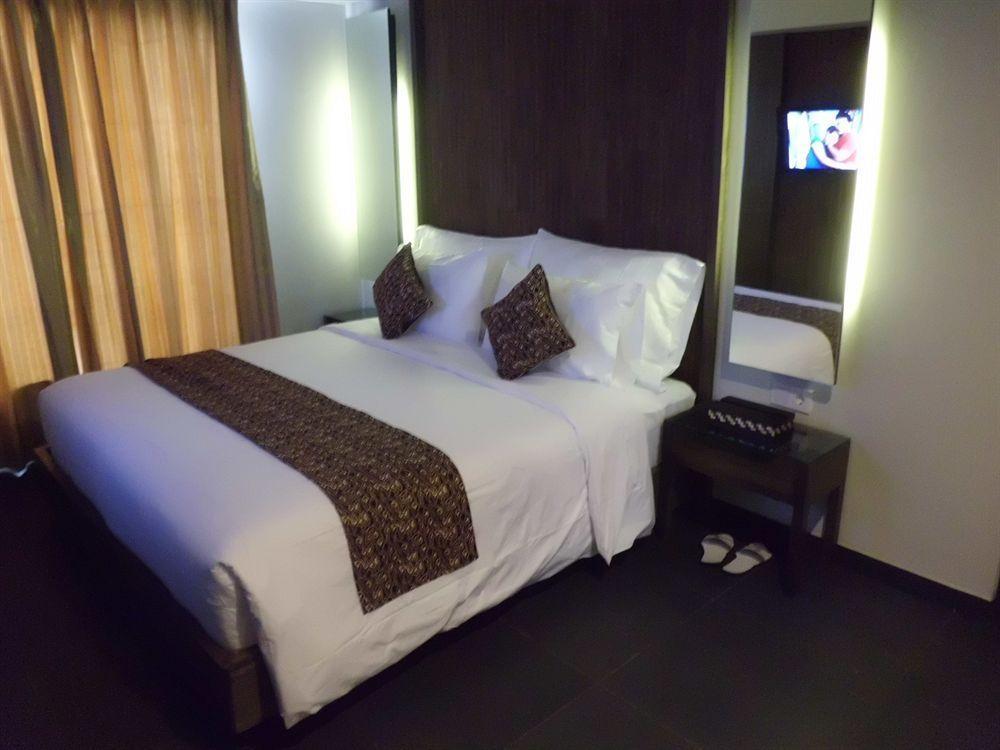 Ping Hotel Seminyak Kültér fotó