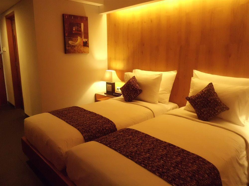 Ping Hotel Seminyak Kültér fotó