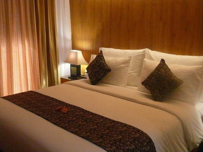 Ping Hotel Seminyak Kültér fotó