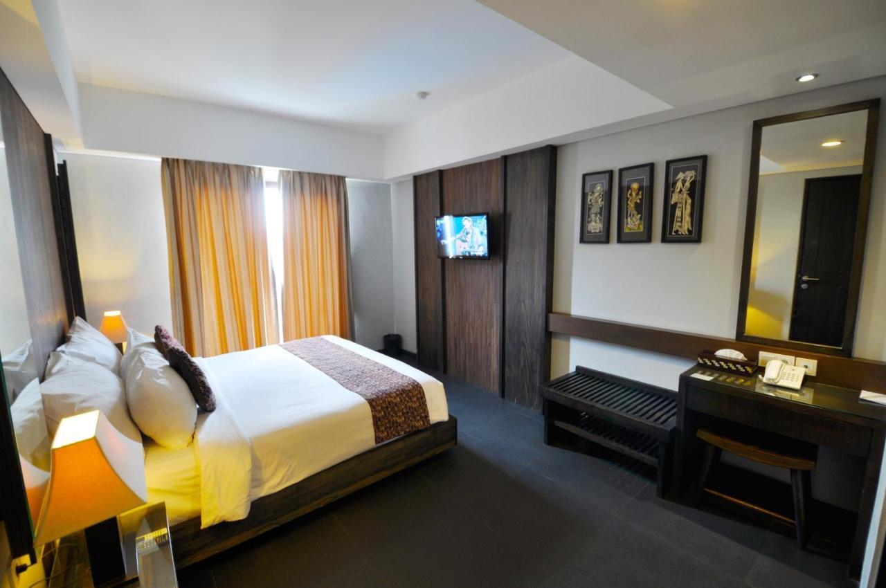 Ping Hotel Seminyak Kültér fotó