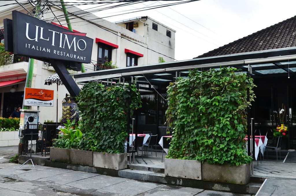 Ping Hotel Seminyak Kültér fotó